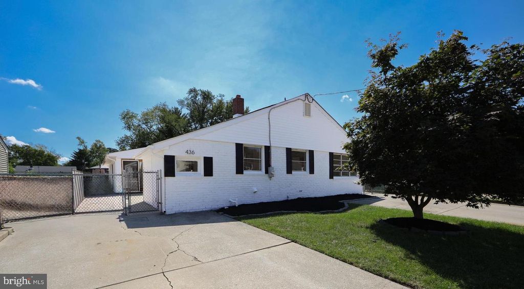436 WALNUT AVE, GLOUCESTER CITY, NJ 08030 — photo 4