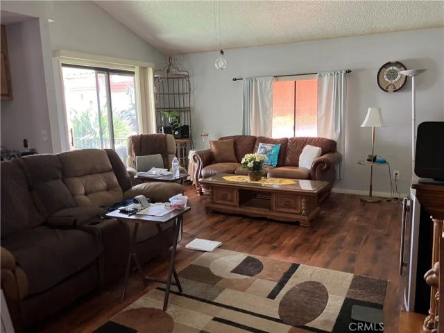 1250 N Kirby 121, Hemet, CA 92545