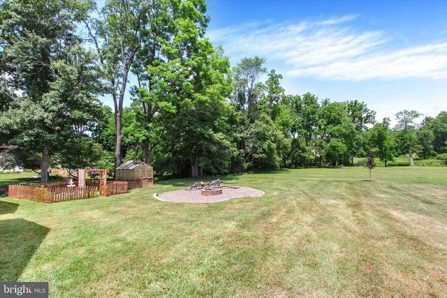 819 BALTIMORE RD, Dillsburg, PA 17019