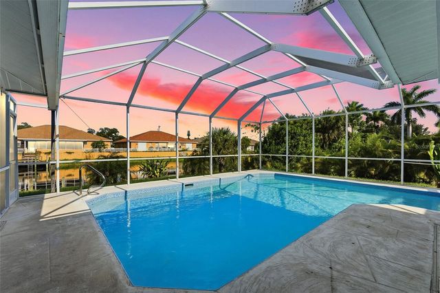 524 SE 8TH PLACE, Cape Coral, FL 33990