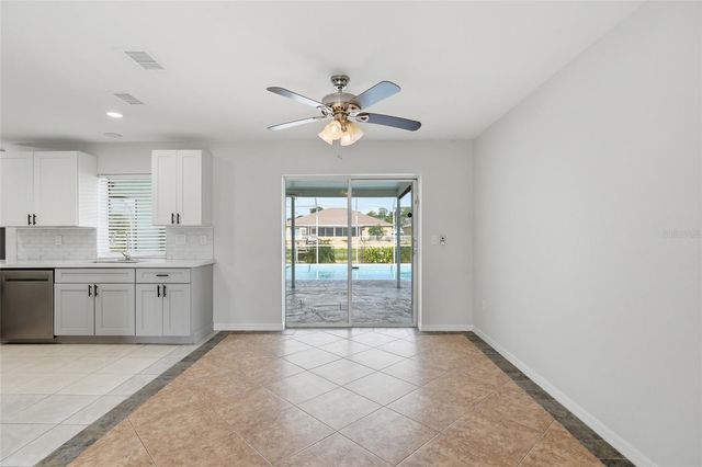 524 SE 8TH PLACE, Cape Coral, FL 33990