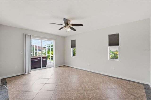 524 SE 8TH PLACE, Cape Coral, FL 33990