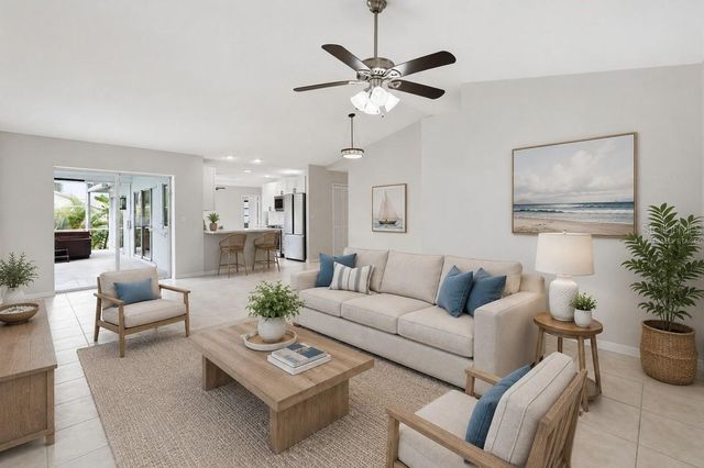 524 SE 8TH PLACE, Cape Coral, FL 33990