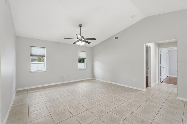 524 SE 8TH PLACE, Cape Coral, FL 33990
