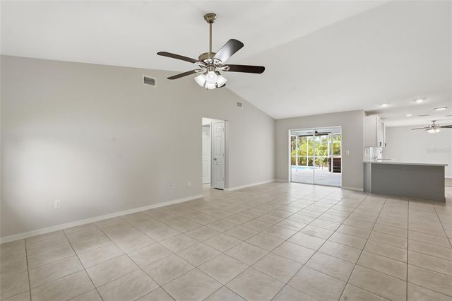 524 SE 8TH PLACE, Cape Coral, FL 33990