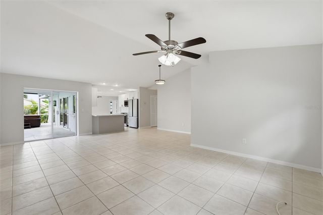 524 SE 8TH PLACE, Cape Coral, FL 33990