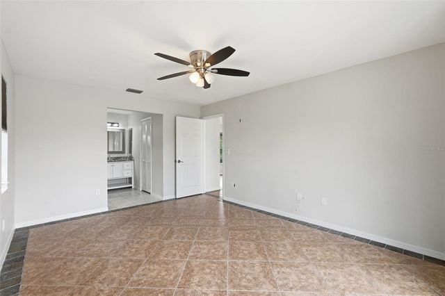 524 SE 8TH PLACE, Cape Coral, FL 33990
