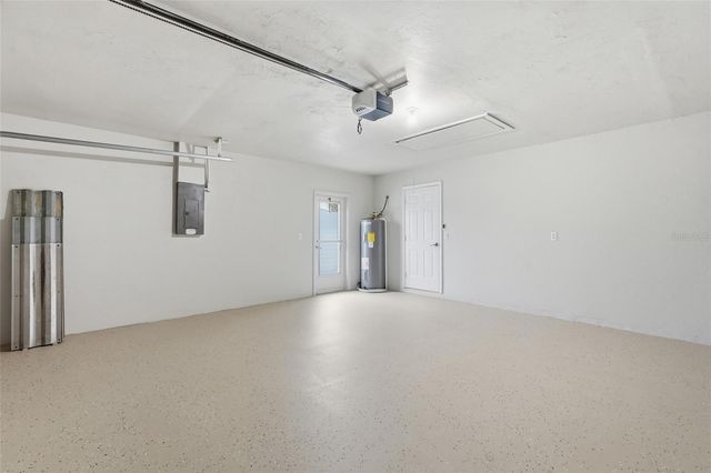 524 SE 8TH PLACE, Cape Coral, FL 33990
