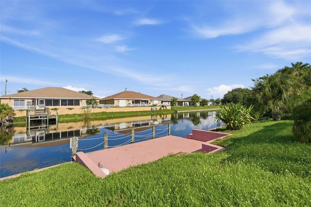 524 SE 8TH PLACE, Cape Coral, FL 33990