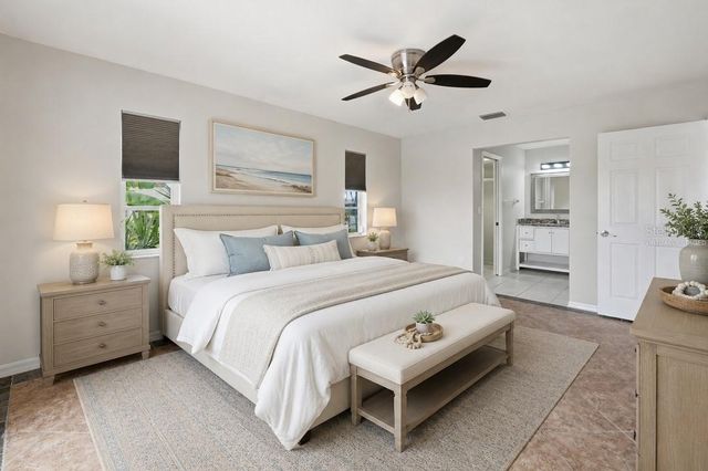 524 SE 8TH PLACE, Cape Coral, FL 33990