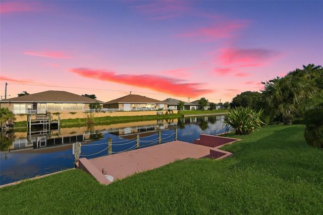 524 SE 8TH PLACE, Cape Coral, FL 33990