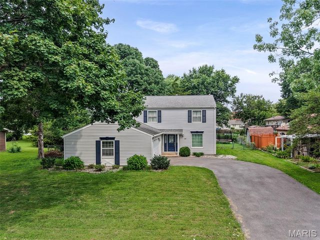 44 Berwin Green, Maryville, IL 62062