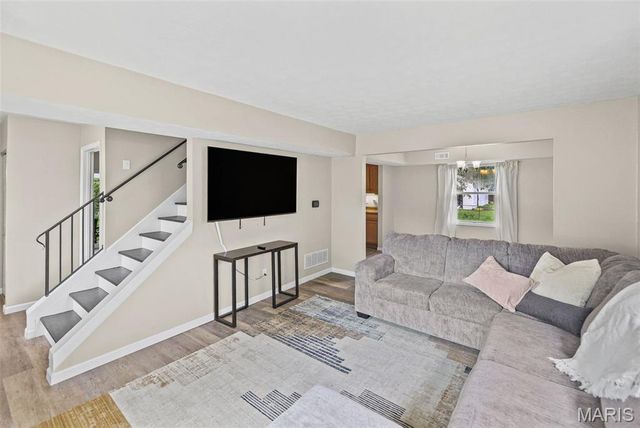44 Berwin Green, Maryville, IL 62062