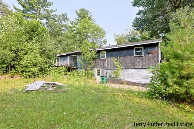 3285 4th Street, Twin Lake, MI 49457