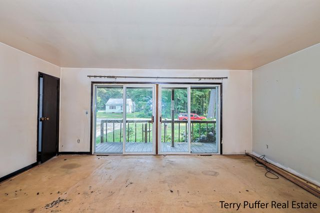 3285 4th Street, Twin Lake, MI 49457