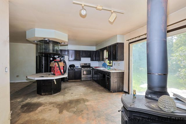 3285 4th Street, Twin Lake, MI 49457