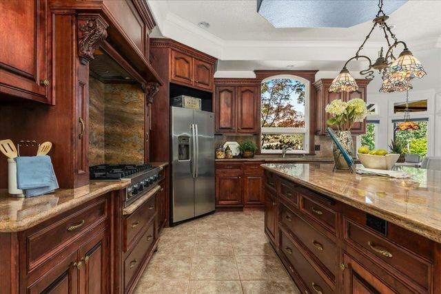 265 Grapevine Ravine Ln, Newcastle, CA 95658