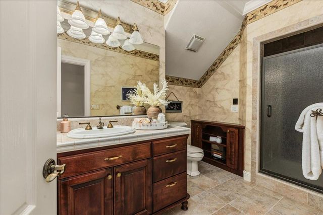 265 Grapevine Ravine Ln, Newcastle, CA 95658