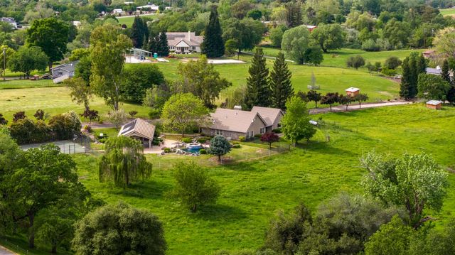 265 Grapevine Ravine Ln, Newcastle, CA 95658