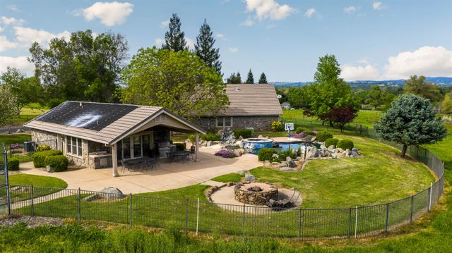 265 Grapevine Ravine Ln, Newcastle, CA 95658