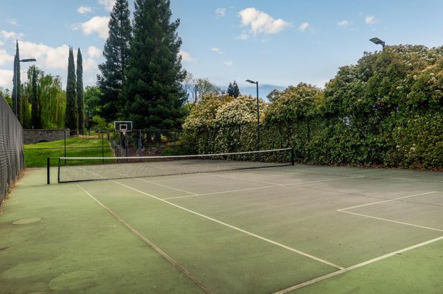 265 Grapevine Ravine Ln, Newcastle, CA 95658
