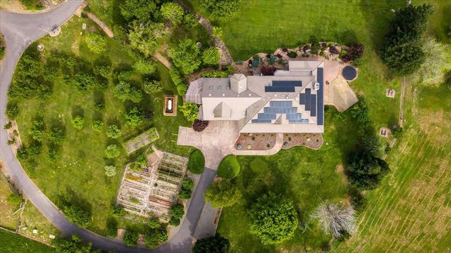 265 Grapevine Ravine Ln, Newcastle, CA 95658