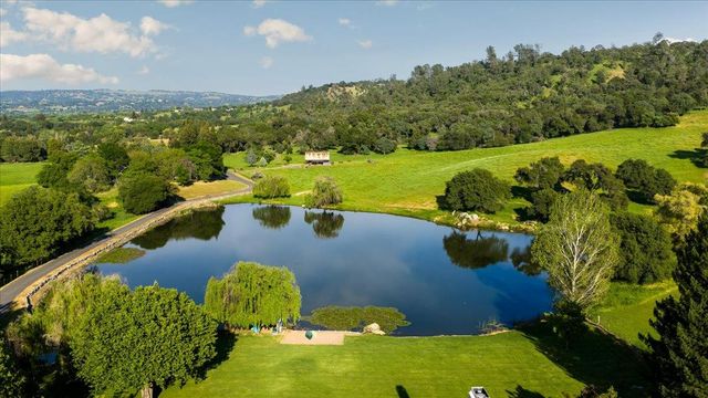 265 Grapevine Ravine Ln, Newcastle, CA 95658