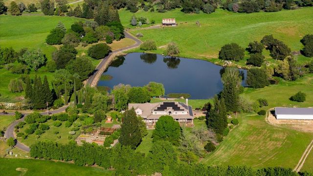 265 Grapevine Ravine Ln, Newcastle, CA 95658