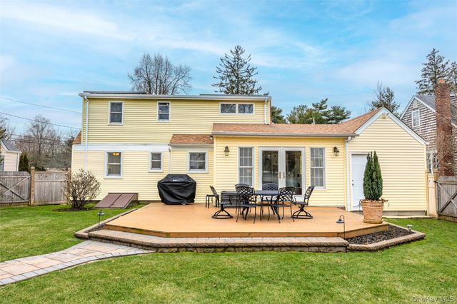 26 Bedell Place, Amityville, NY 11701