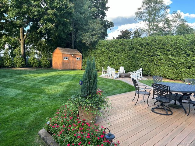 26 Bedell Place, Amityville, NY 11701