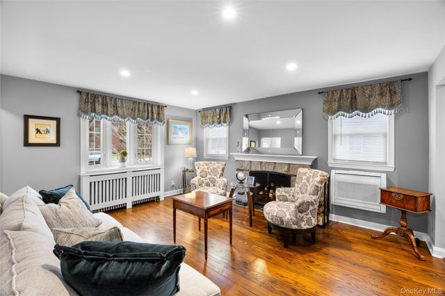 26 Bedell Place, Amityville, NY 11701