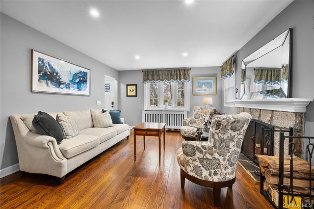 26 Bedell Place, Amityville, NY 11701