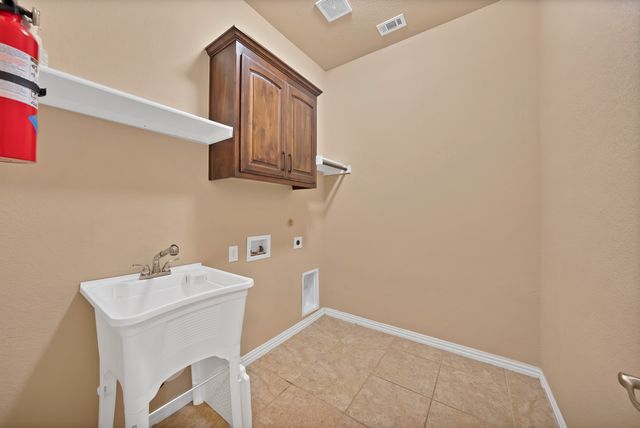 2600 Pioneer Drive, Denton, TX 76210