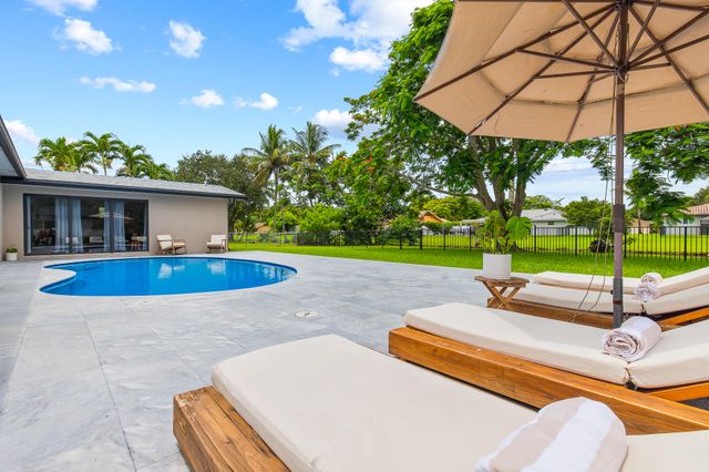841 NW 75TH Terrace, Plantation, FL 33317
