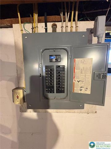 3752 Redbud Drive, Lehigh Twp, PA 18067