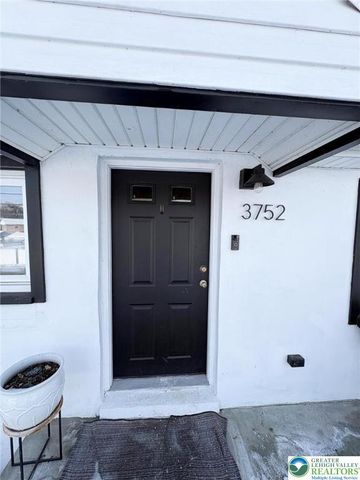 3752 Redbud Drive, Lehigh Twp, PA 18067