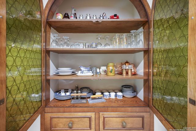 102 Southgate, Pleasanton, TX 78064