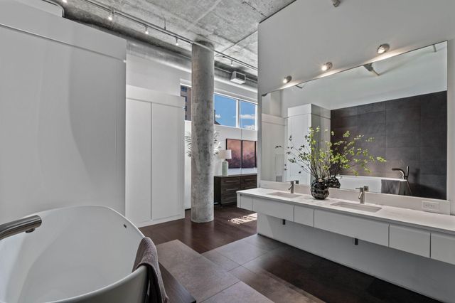 100 2nd Street NE A770, Minneapolis, MN 55413
