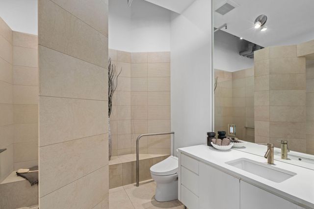 100 2nd Street NE A770, Minneapolis, MN 55413
