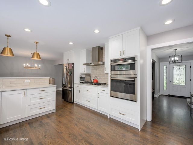 529 Susan Lane, Deerfield, IL 60015