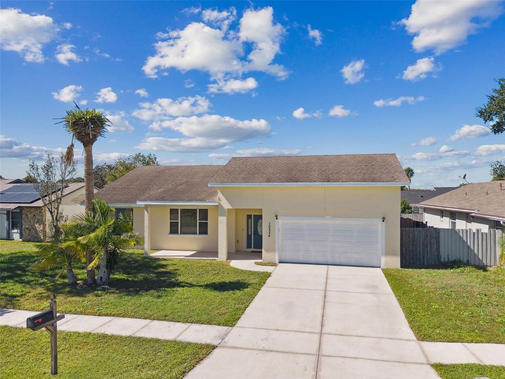 10524 RAMBLEWOOD ROAD, Orlando, FL 32837
