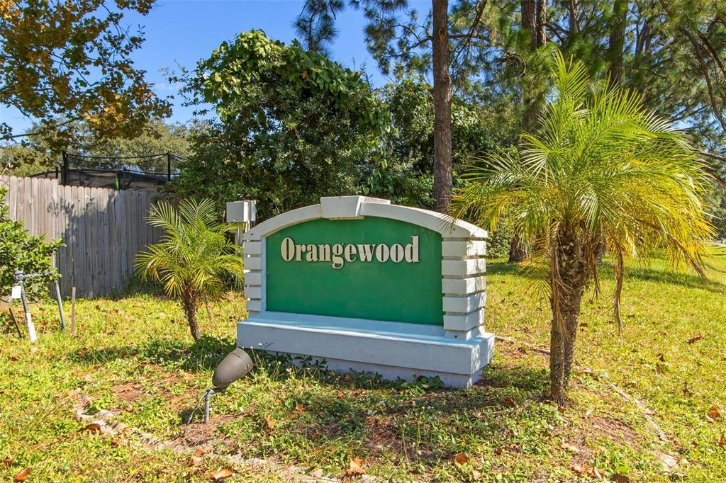 Image 23 of property listing at 10524 RAMBLEWOOD ROAD, Orlando, FL 32837