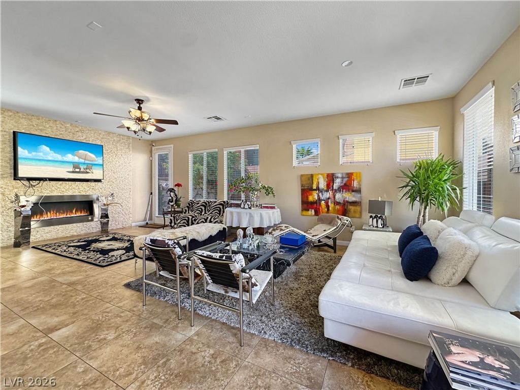 8122 Retriever Avenue, Las Vegas, NV 89147 — exterior