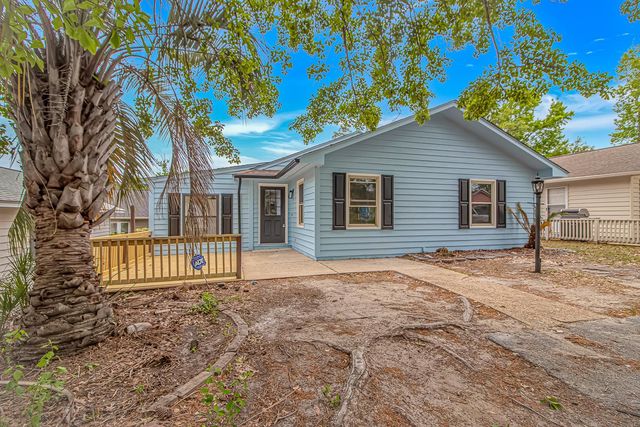 41 Channing Dr., Little River, SC 29566