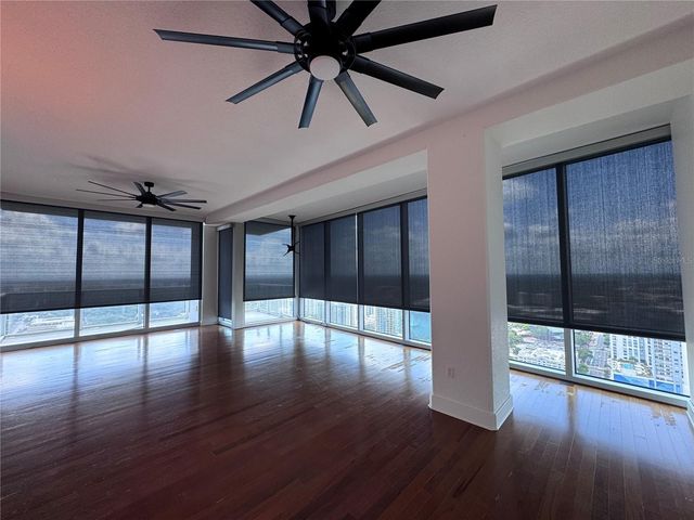 150 E ROBINSON STREET E 3301, Orlando, FL 32801