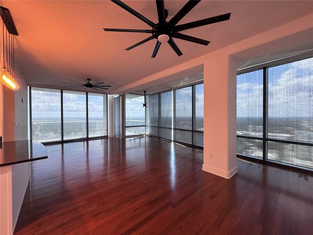 150 E ROBINSON STREET E 3301, Orlando, FL 32801
