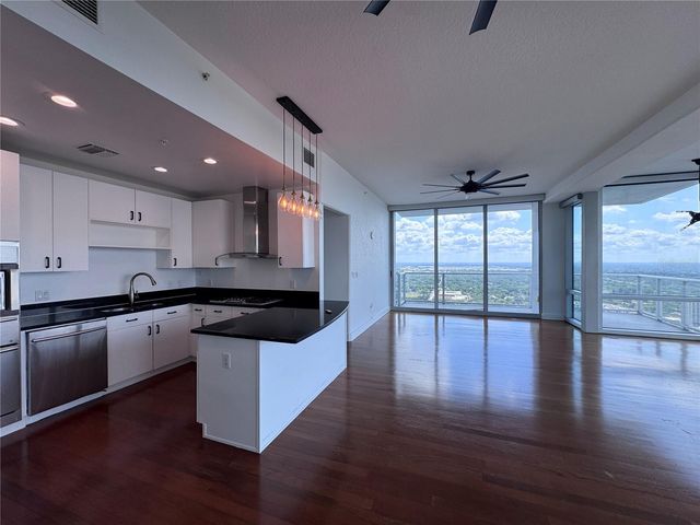 150 E ROBINSON STREET E 3301, Orlando, FL 32801