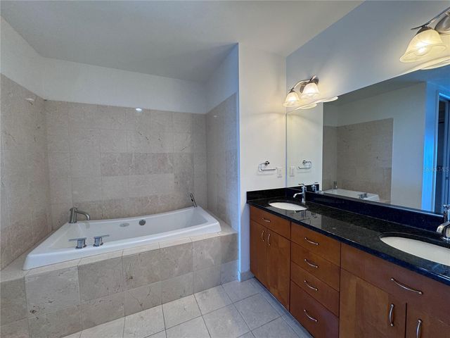 150 E ROBINSON STREET E 3301, Orlando, FL 32801