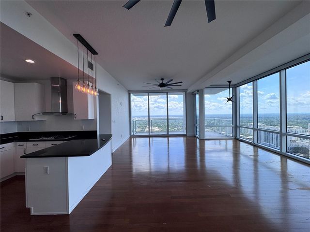 150 E ROBINSON STREET E 3301, Orlando, FL 32801