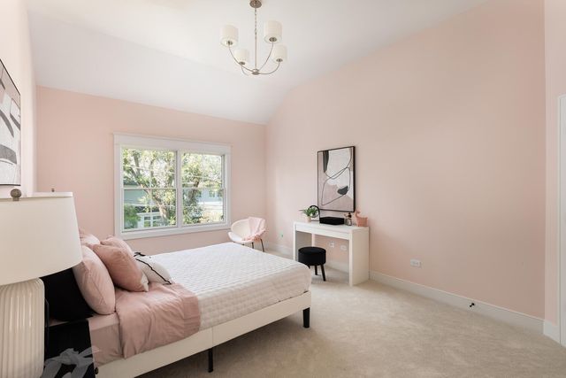 707 Thornwood Drive, Naperville, IL 60540